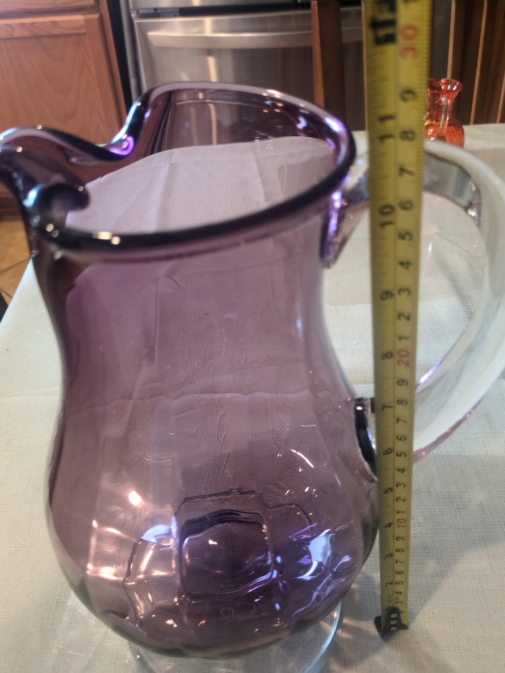 Vintage Viking Glass amethyst purple glass pitcher with a clear handle. - Picture 5 of 9